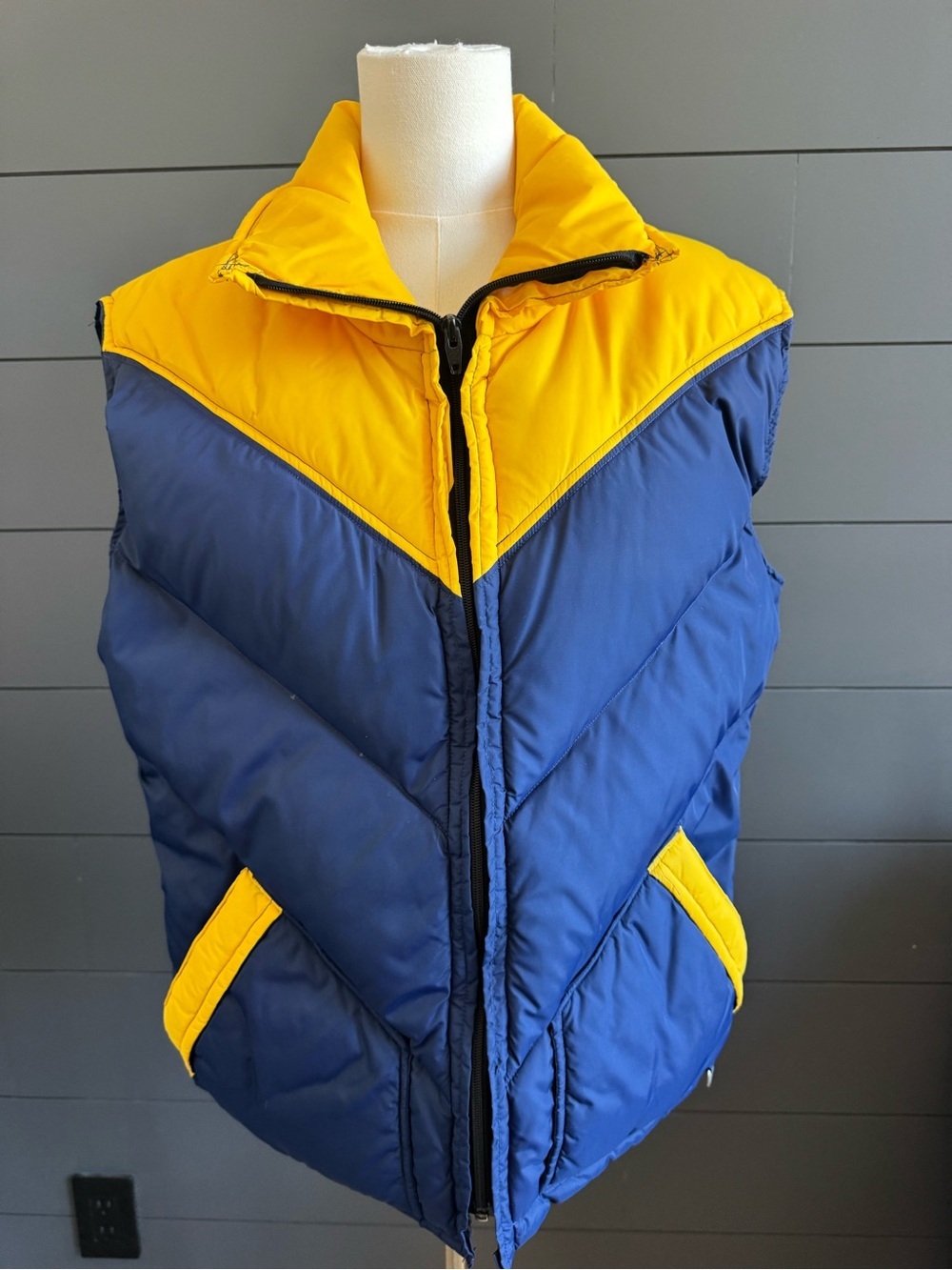 Altra Vintage Navy and Gold Quilted Prine Down Insulated Puffer Vest
